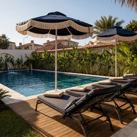 Voger Family Hotel *