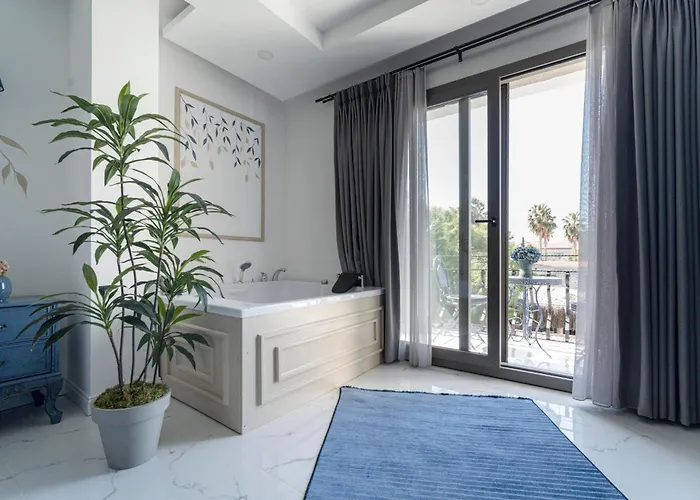 Voger Family Otel Alaçatı